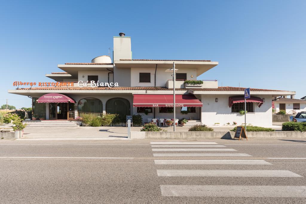 Park Hotel Ristorante Ca' Bianca Istrana Екстер'єр фото