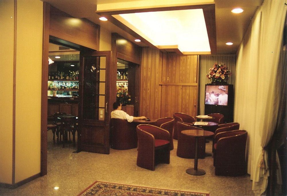 Park Hotel Ristorante Ca' Bianca Istrana Екстер'єр фото
